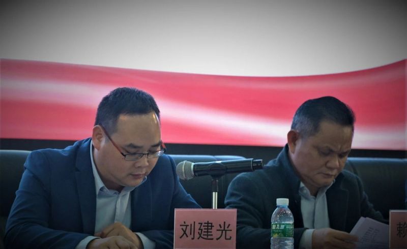龙健集团“音乐下乡”系列活动之二：“美派音乐课堂”照亮廉江一中、三中课堂 (2).jpg